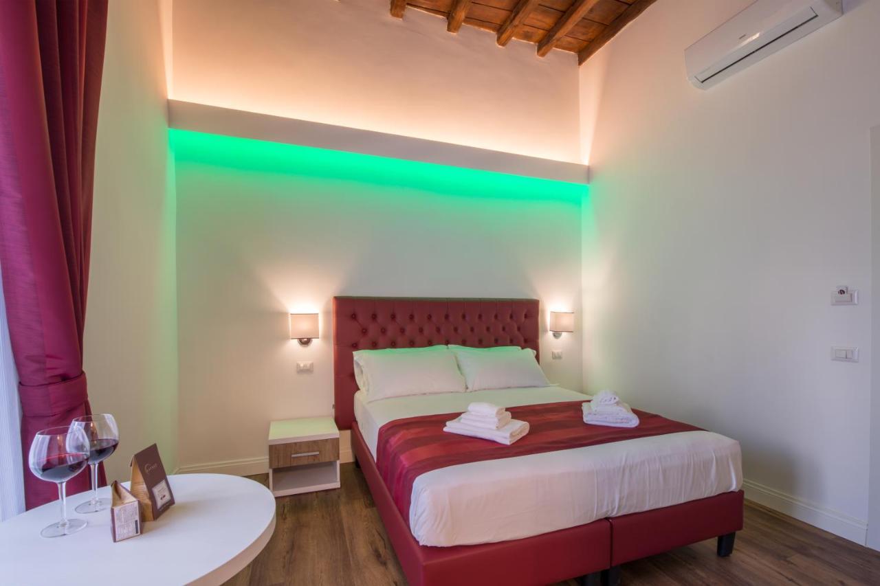 Отель Magenta Luxury Argentina Рим Экстерьер фото
